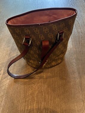 Dooney & Bourke Signature  Canvas Small Bucket Tote Serial Number J0965264